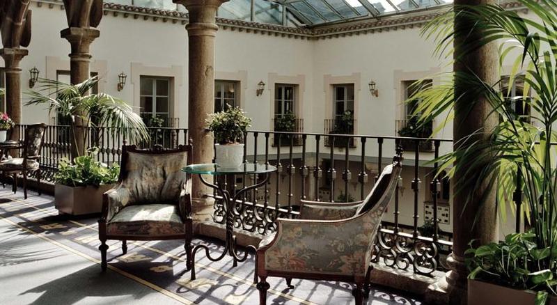 Palacio de Velada