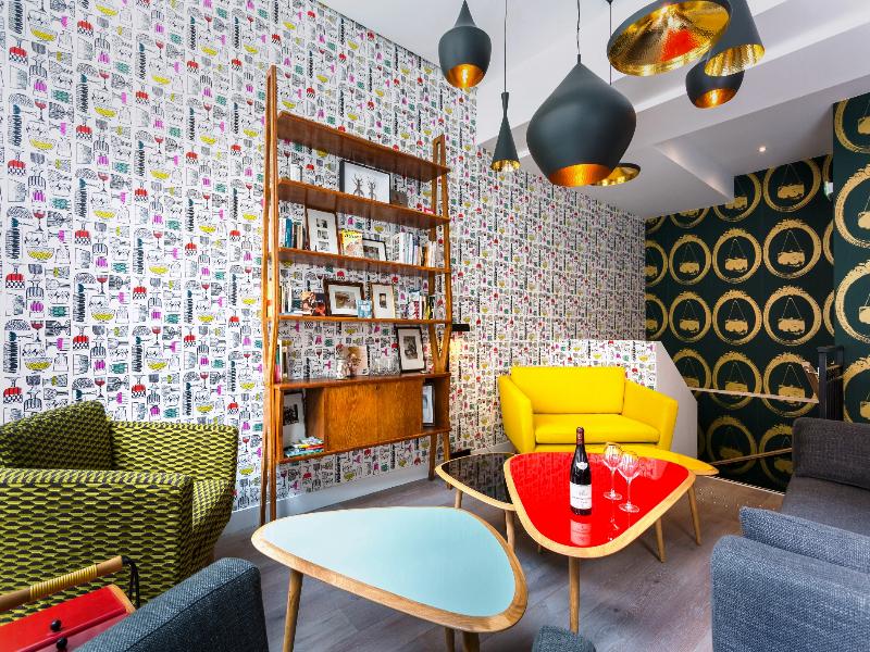 Crayon Rouge by Elegancia