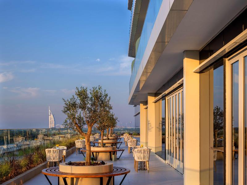 Avani Plus Palm View Dubai Hotel and Suites