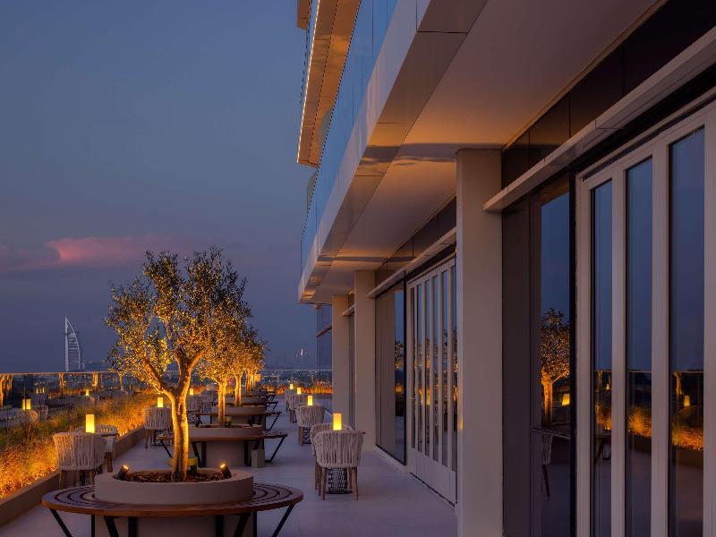 Avani Plus Palm View Dubai Hotel and Suites